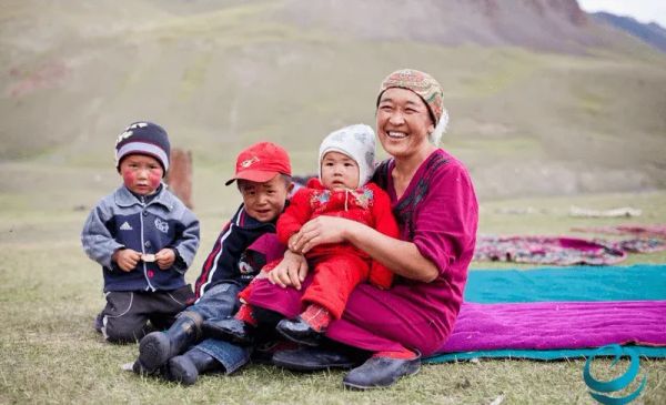 Мамлекеттик жөлөк пул берүүнүн жаңы тартиптери талкууга коюлду