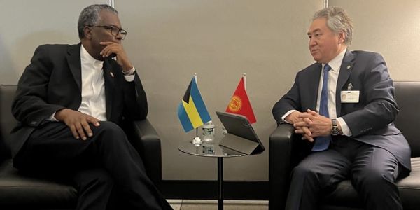 Кыргызстан дүйнөнүн 185 мамлекети менен дипломатиялык мамилени орнотту