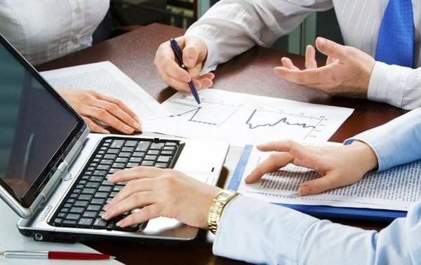 Президент 2026-жылдын  аягына чейин ишкерликти текшерүүгө тыюу салуу жарлыгын чыгарды