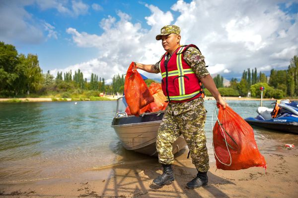 Ысык-Көл эми атайын техника менен тазалана баштайт
