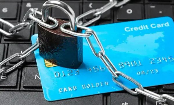 Кыргызстанда 140 миңден ашуун адам кредит алууга  чектөө киргизди