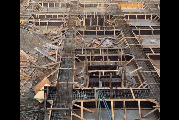 №61 мектептин жанындагы курулуш объектисиндеги иштер токтотулду