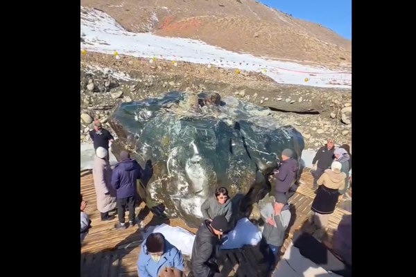 Ысык-Көлдө ири нефрит ташынын ачылышы болду