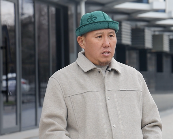 Тамчылатып сугаруу менен 2 гектардан 28 тонна карагат алган чемпион