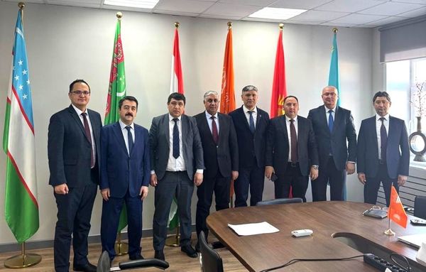 Борбор Азияда ветеринарлар жугуштуу оорулардын алдын алууну талкуулашты