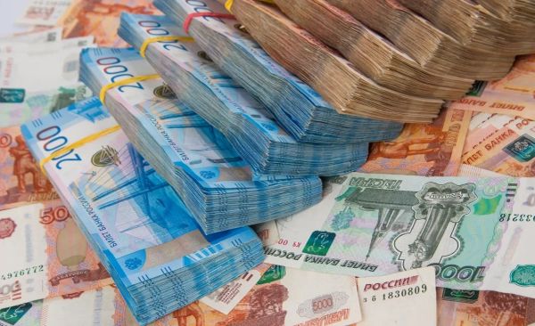 Россияда 66 кыргызстандыкка төлөнбөй калган айлык акы төлөнүп берилди