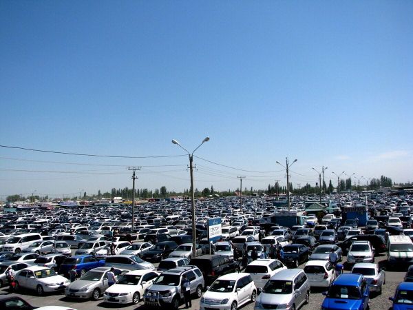 Кыргызстанда автоунаалардын саны 2 миллионго жакындады