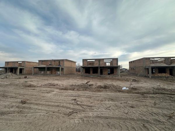 Чолпон-Атада мыйзамсыз курулуш токтотулуп, 200 миң сом айып салынды