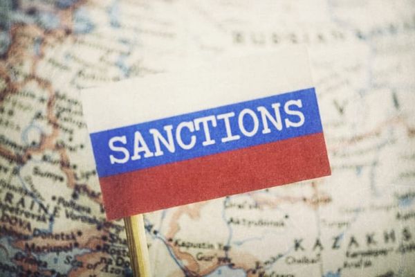 Кыргызстандын эки банкы Евробиримдиктин санкциясына кабылышы мүмкүн