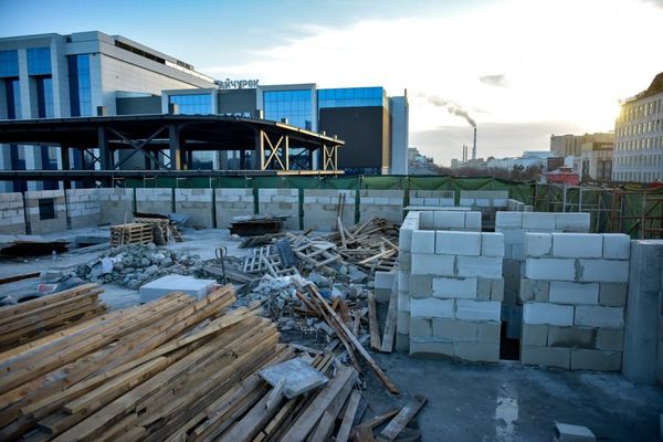 Айбек Джунушалиев Чүй проспектисиндеги курулуш иштерин текшерди