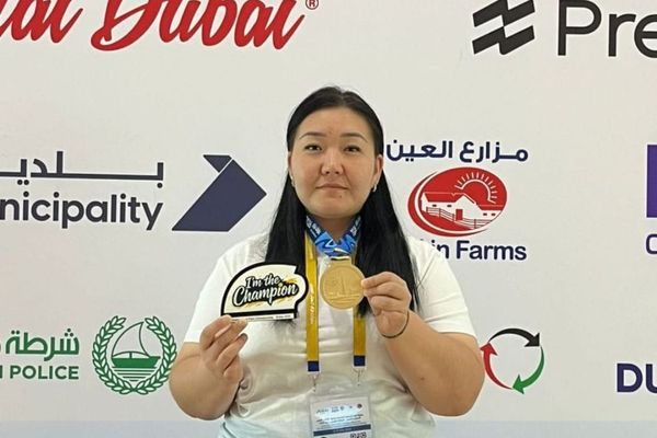 Кыргызстандык балбан кыз пара жеңил атлетика боюнча дүйнөлүк мелдеште алтын медаль жеңип алды