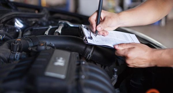 Автоунааларды техникалык кароодон өткөрүү Президенттин иш башкармалыгына өткөрүлдү