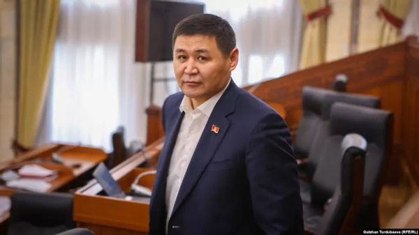 Шаирбек Ташиев  декларацияда көрсөтүлгөн 12 млрд 637 млн сом тууралуу билдирди