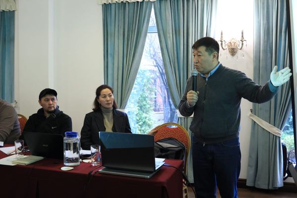 Кыргызстанда фермерлер үчүн каржылык сабаттуулук боюнча тренингдер өтүп жатат