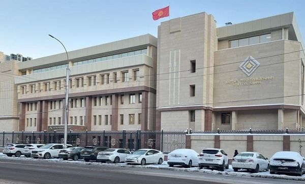 Улуттук банк валюта рыногуна ири интервенция менен чыкты