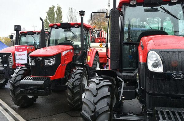 Быйыл жеңилдетилген лизинг программасынын алкагында  7 млрд сомго техника берилет