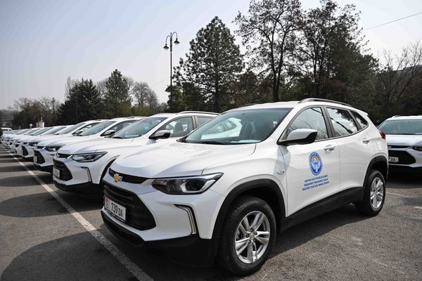 Маданият мекемелерине 117 жаңы автоунаа тапшырылды