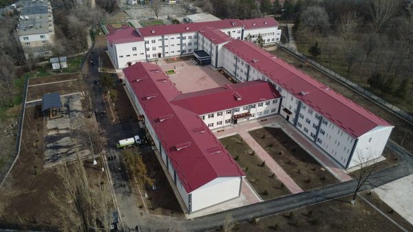 Бишкектеги №39 мектеп реконструкциядан кийин пайдаланууга берилди