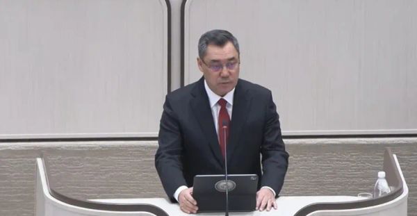 Жогорку Кеңеш акыркы беш жылда 65 тонна кагаз колдонду