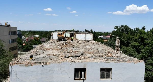 КУУнун №4 жатаканасынын ордуна 16 кабаттуу имарат курулуп жатат