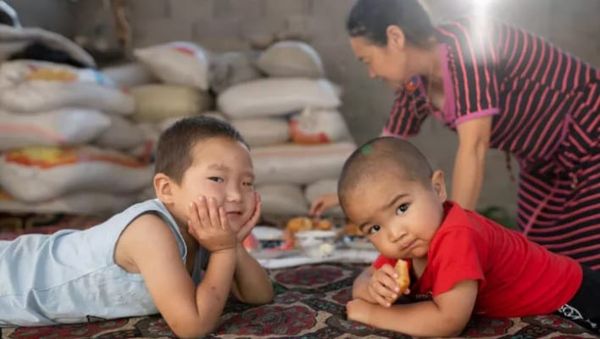 Баланын өнүгүүсүнө салынган 1 доллар 13 доллар болуп кайтып келиши мүмкүн-ЮНИСЕФ