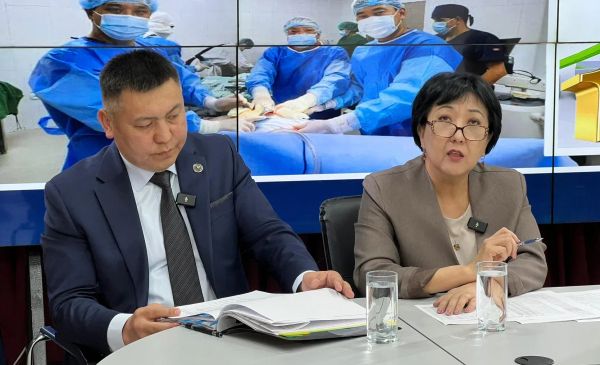 Маяна көтөрүлгөндөн кийин дарыгерлер канча айлык акы алышат?