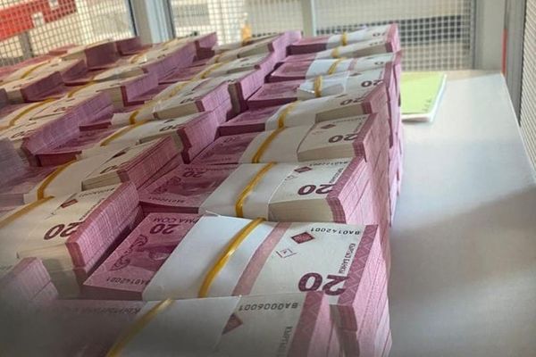 С.Жапаров: Алгачкы жолу улуттук валютабызды өзүбүз басып чыгара баштадык