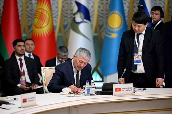 КРнын Министрлер кабинетинин төрагасынын Казакстанга болгон жумуш сапары аяктады