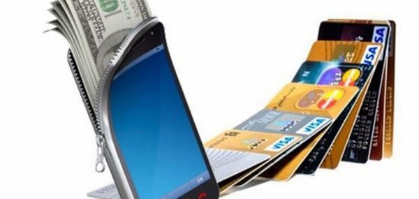 "Сатып алуу жүгү": эмне үчүн банк карталары көбүрөөк акча коротууга мажбулайт