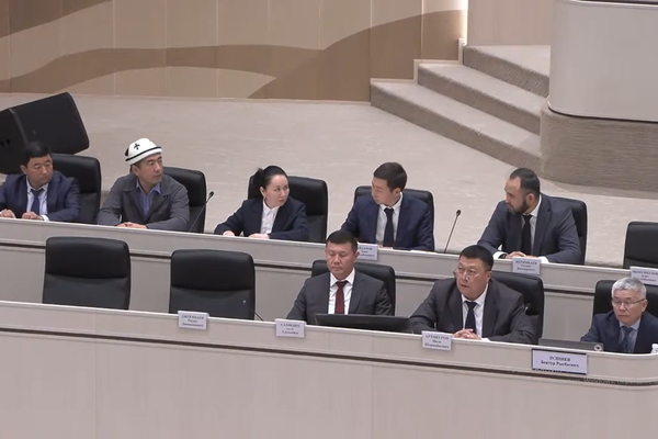 Жогорку Кеңеш Жарандык кодекске өзгөртүүлөрдү киргизүүнү 3-окууда кабыл алды