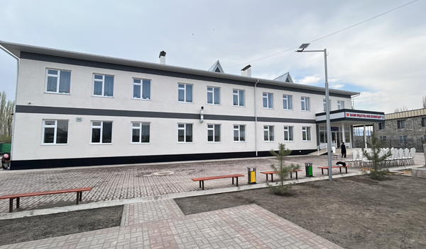 Араванда 74 млн сомго жаңы мектеп курулуп бүттү