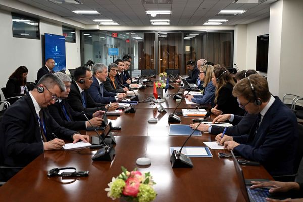 Касымалиев Вашингтондо: 11% өсүш жана инвестициялар 18,4%га көбөйдү