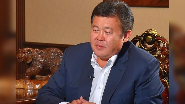 "Аю" холдингинин негиздөөчүсү УКМКдагы "10 млн долларлык чай" тууралуу айтып берди