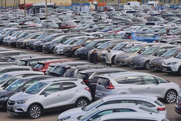 Кыргызстанга быйыл 2 айда 25 892 автоунаа импорттолгон