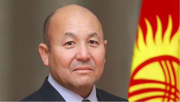 Алмазбек Акматов Эсептөө палатасынын төрагасы болуп дайындалды