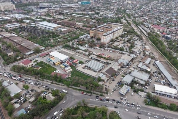 Жаш Гвардия, Лев Толстой көчөлөрүнүн кесилишиндеги 64 объект бузулат