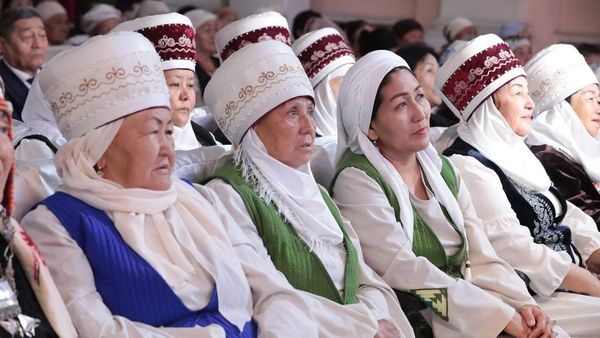 ЖКда "Баатыр энелердин" балдарына жеңилдик берүү токтом долбоору кабыл алынды