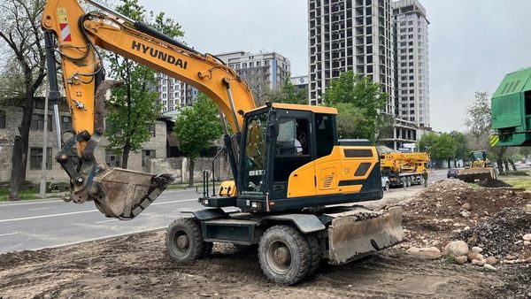 Лев Толстой жана Исанов көчөлөрүнүн кесилишиндеги 90 метр жылуулук түтүктөрү алмаштырылат