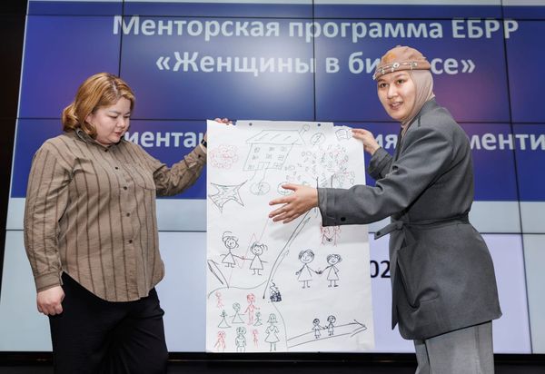 Бизнестеги айымдар: насаатчылык ишкер айымдарга кантип жардам берет