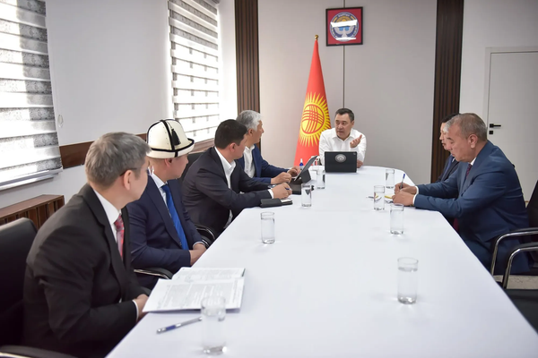 Президент Кара-Кулжанын  социалдык-экономикалык өнүгүүсү менен таанышты