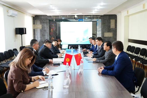 Кыргызстанда заманбап шаардык комплекстерди өнүктүрүү маселеси көтөрүлдү