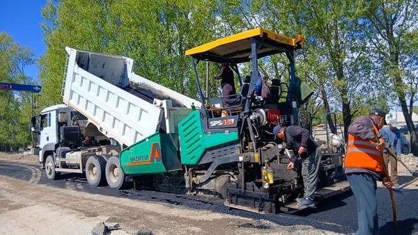 Тепке-Каракол жолуна асфальт төшөлүүдө