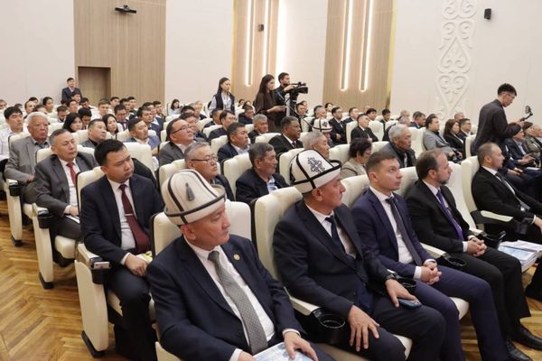 Тоо-кен тармагын өнүктүрүү боюнча форум өттү
