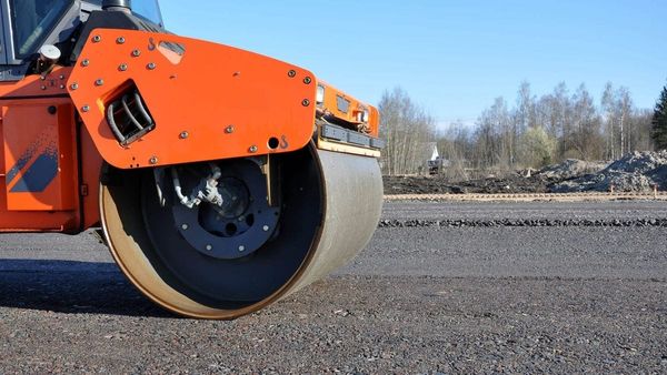 Бишкек – Нарын – Торугарт жолунун айрым бөлүктөрү оңдолуп жатат