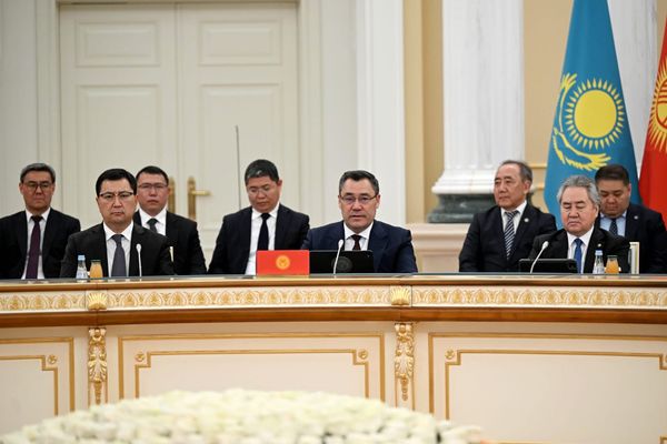 Садыр Жапаров Аралды сактап калуу боюнча демилге көтөрдү