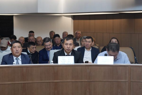 Айыл чарба адистери Россиянын "Центрплем" компаниясынын өкүлдөрү менен тажрыйба алмашты