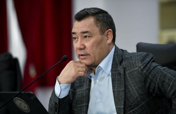 Түндүк-Түштүк жолуна делген 1 млрд доллардын жарымы сол чөнтөккө кеткен - С.Жапаров