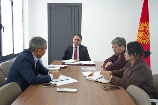 Кыргызстанда кант өндүрүшү жана рынокту жөнгө салуу маселелери талкууланды
