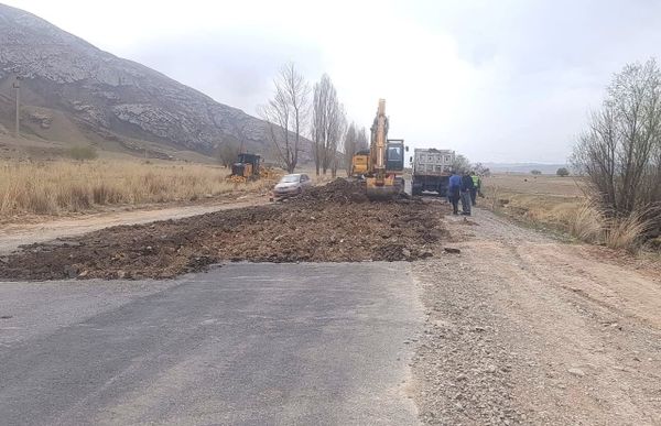 Нарын – Баетов унаа жолунда асфальт төшөө уланууда