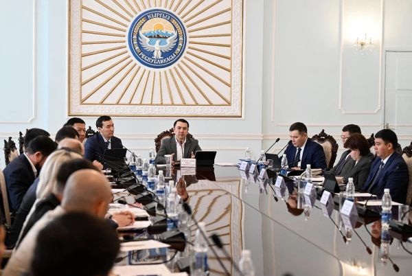 Парламент ишкерлер менен тыгыз кызматташат